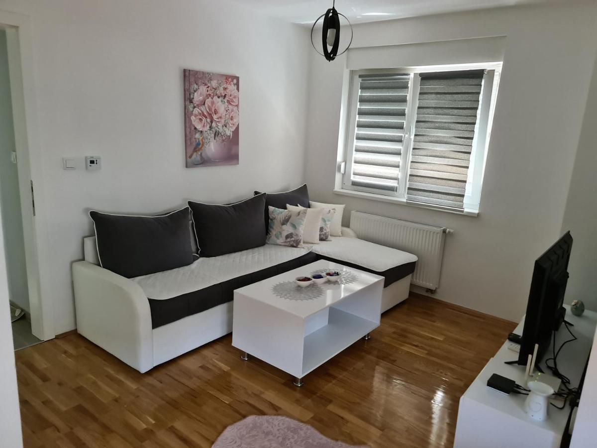 Apartman Crystal Brčko Exteriör bild